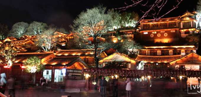 丽江一地双飞五天美食团
